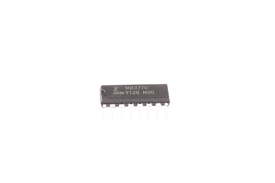 FUJITSU MB3770 OPTOCOUPLEUR 