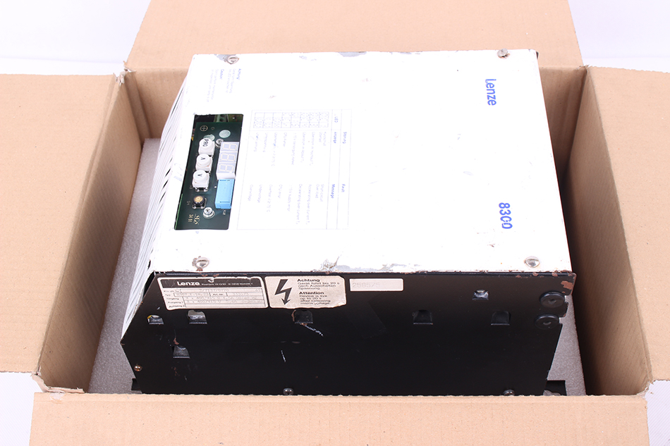 LENZE 8300 8307E.1N.23 8307_E.1N.23 400/415V 5.6A 0-240HZ LENZE