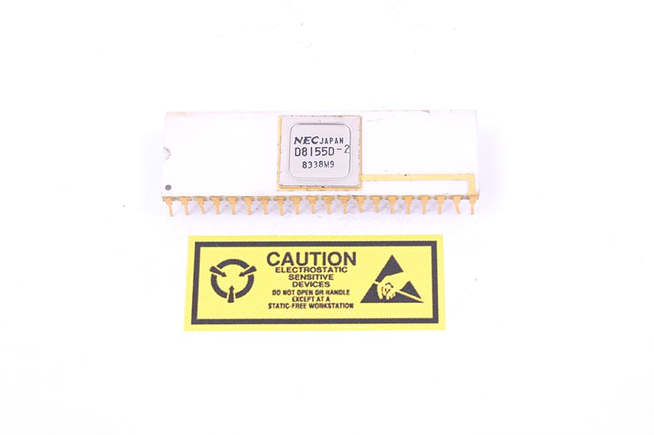 D8155D-2 DIP40 THT NEC