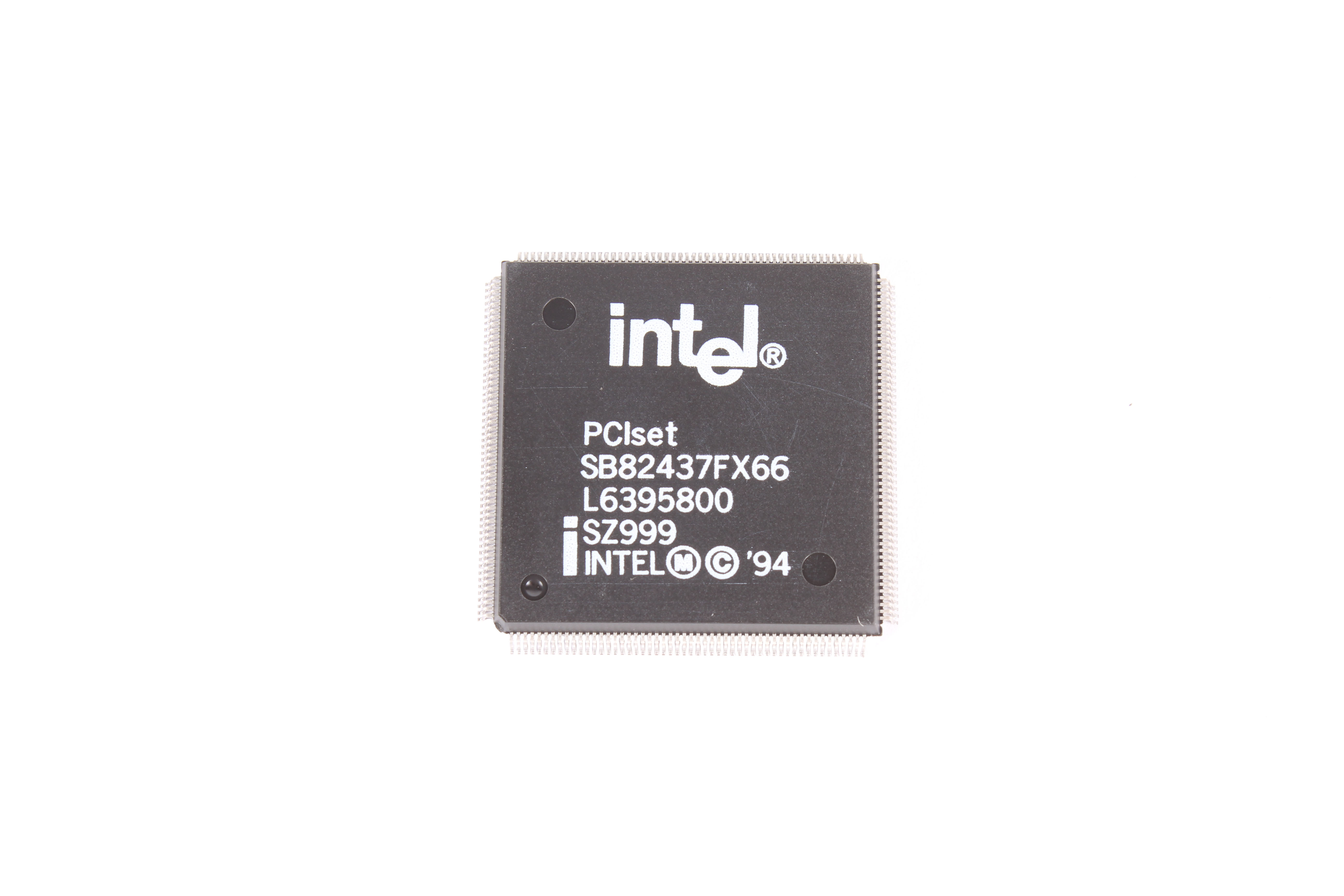INTEL SB82437FX66 MICROCONTRÔLEUR 