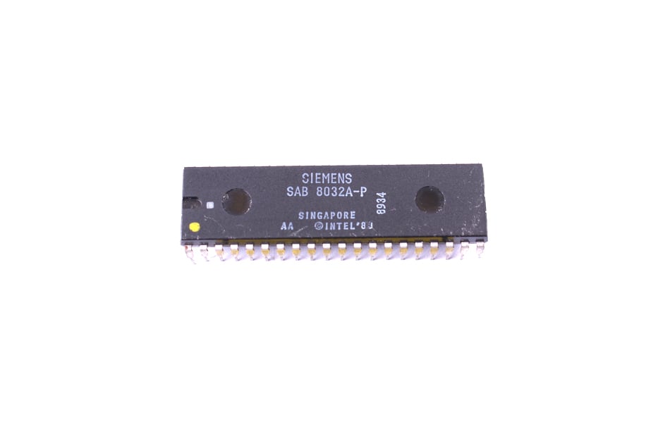8-BIT MICROCONTROLLER SAB8032A-P DIP40 THT SIEMENS