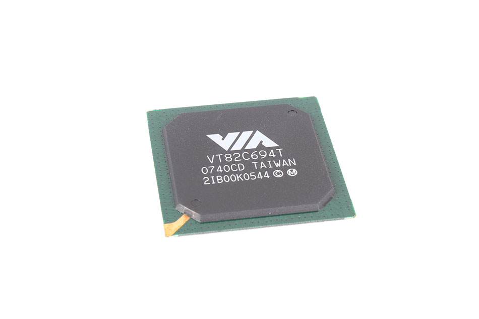 VIA VT82C694T MIKROKONTROLER 