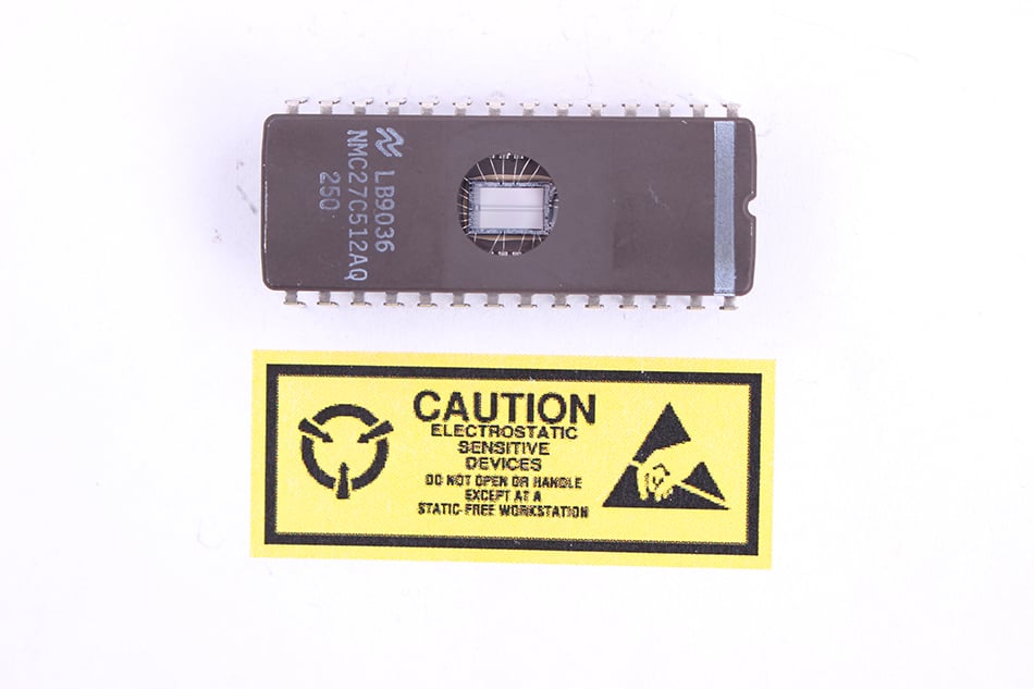 UV ERASABLE CMOS PROM NMC27C512AQ 512K 64K8 28PIN NATIONAL SEMICONDUCTOR