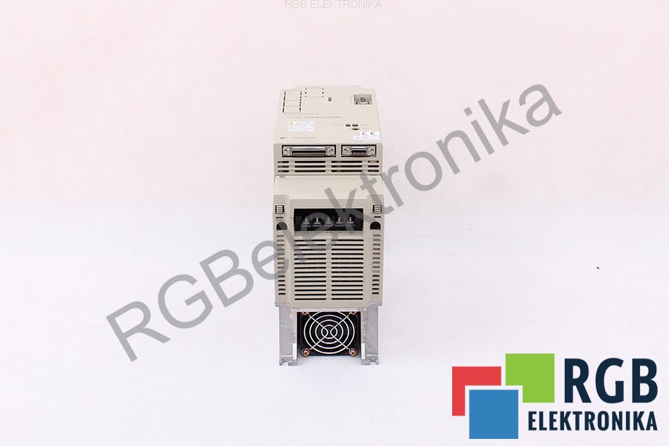 SGDB-15VDY104 SGDB-15VDY 104 AC-INPUT 200-230V 50/60HZ 3PHASE 10.0AMPS AC-OUTPUT 0-230V 3 PHASE 10.7AMPS 0.85KW 1.14HP SERVOPACK YASKAWA