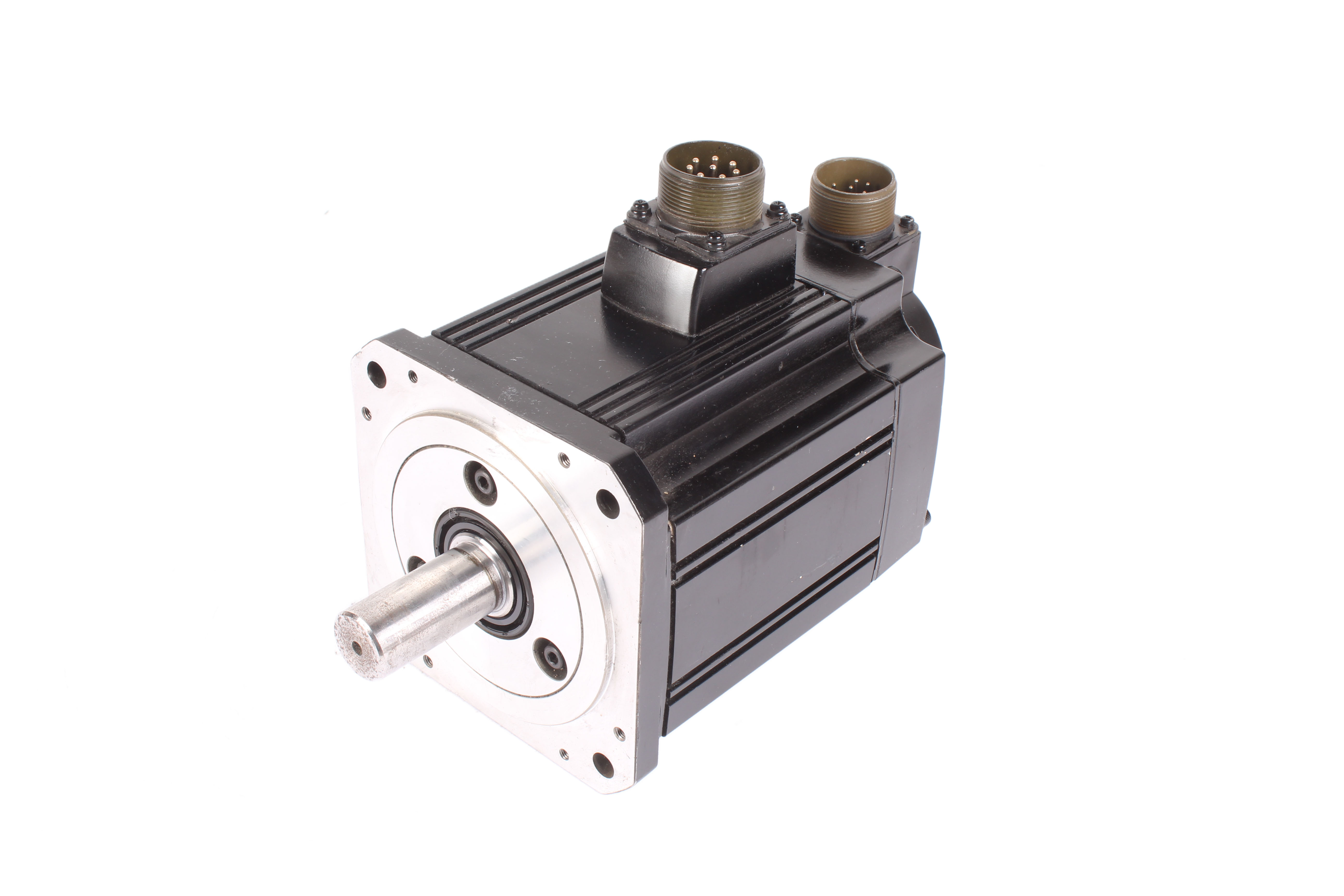 MITSUBISHI ELECTRIC HC-SFS152B 1.5KW 122V 9A 2000OBR/MIN SERVOMOTOR 122V 1.5 KW 2000 OBR/MIN 9A 
