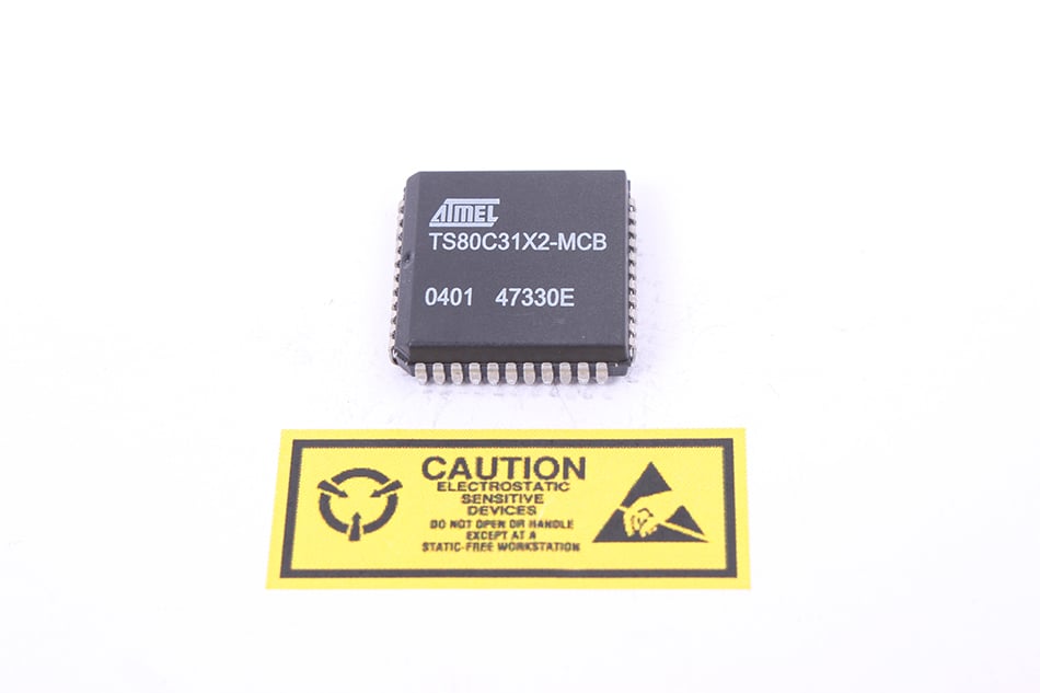 ATMEL TS80C31X2-MCB MICROCONTROLADOR 
