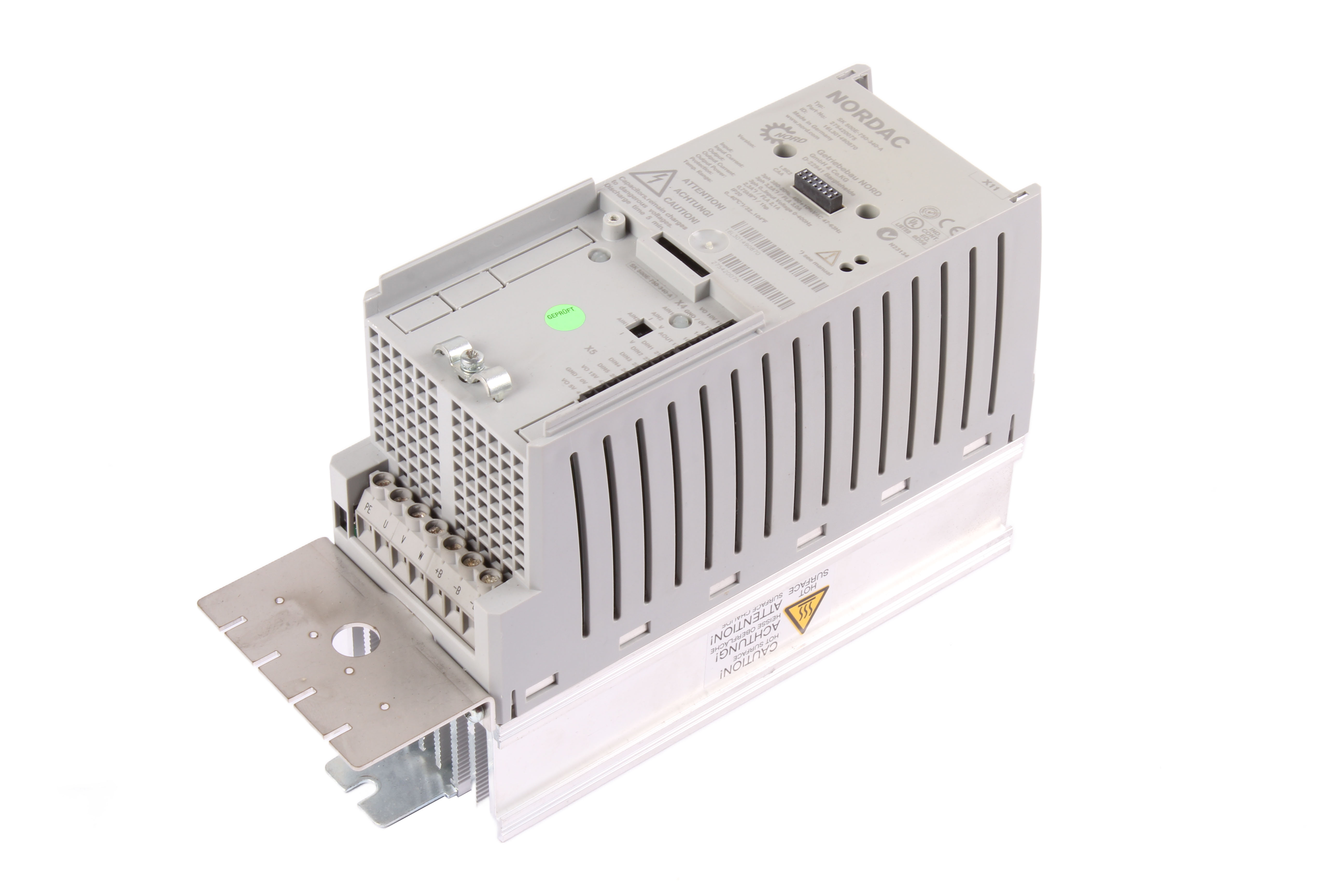 NORD SK500E-750-340-A PART-NO:275420075 NORDAC 500E 0.75 KW 2.1A 3 -F 400 HZ 