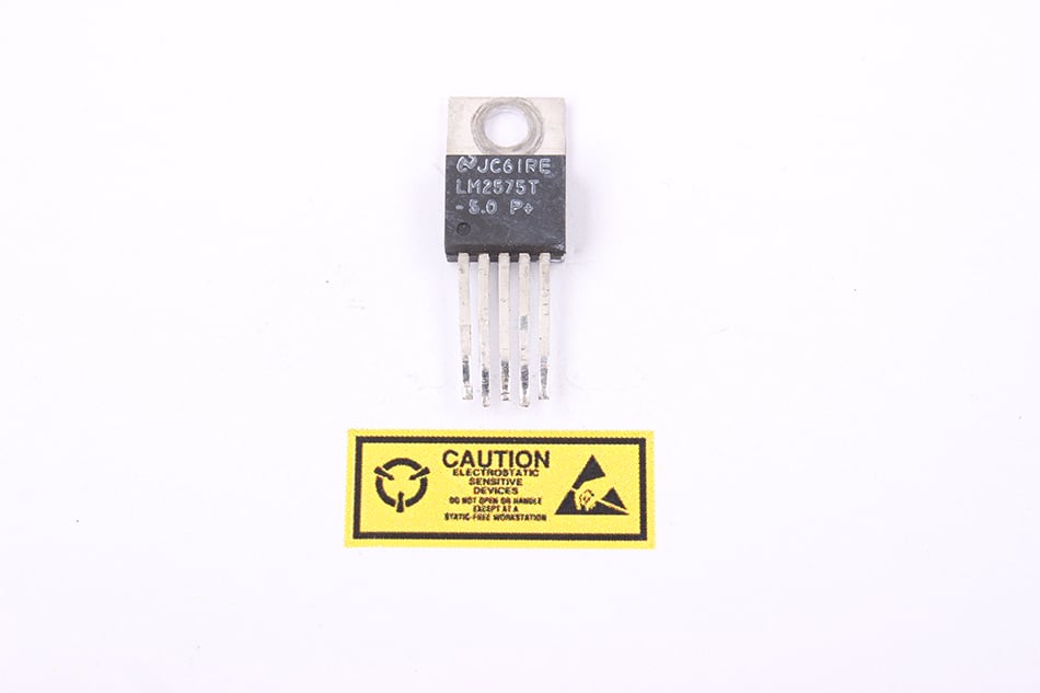 STEP-DOWN VOLTAGE REGULATOR LM2575T-5.0 TO-220 NATIONAL SEMICONDUCTOR