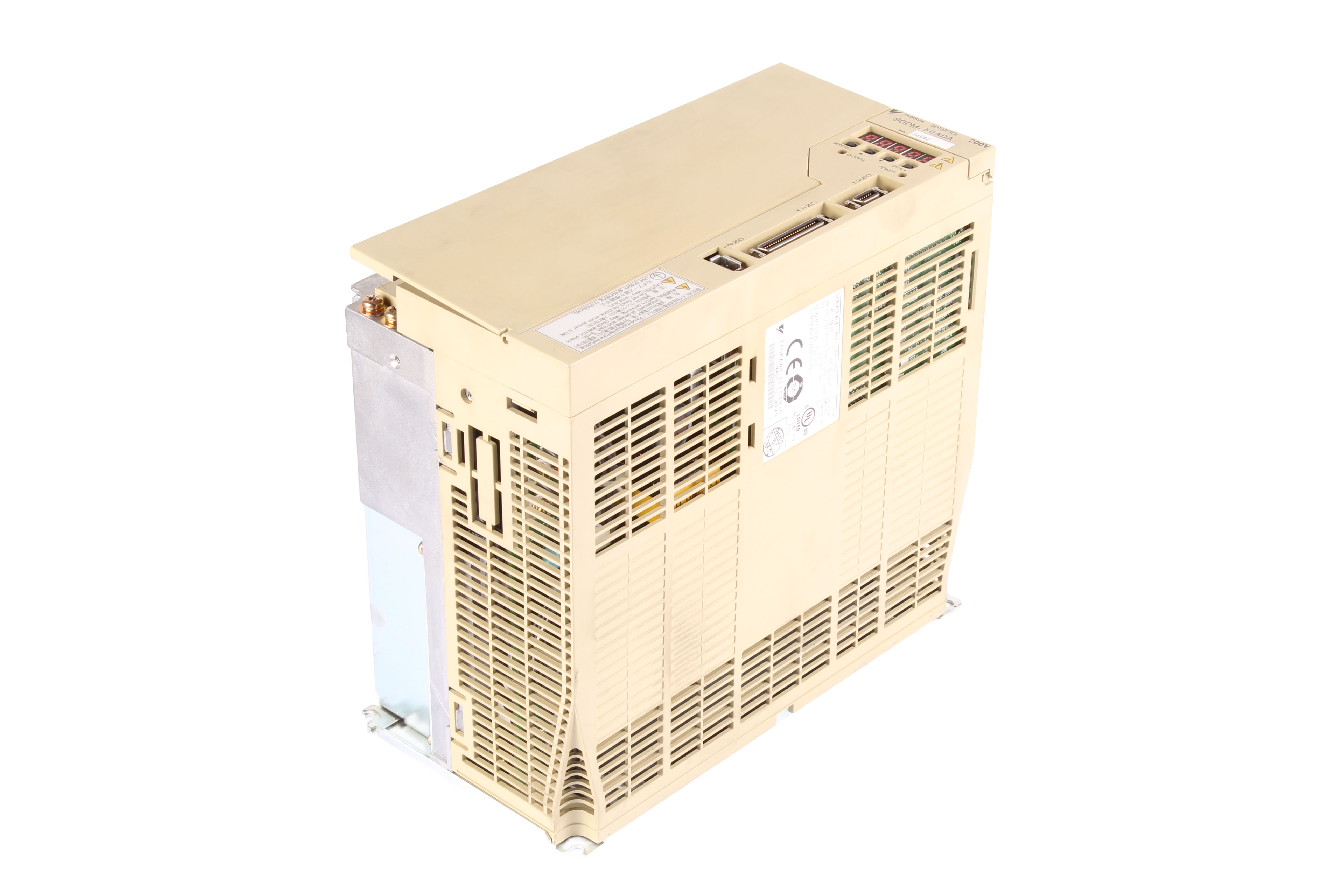 YASKAWA SGDM-50ADA SERVOPACK 32.8 KW 230V 32.8A 3 -F 300 HZ 200-230V 