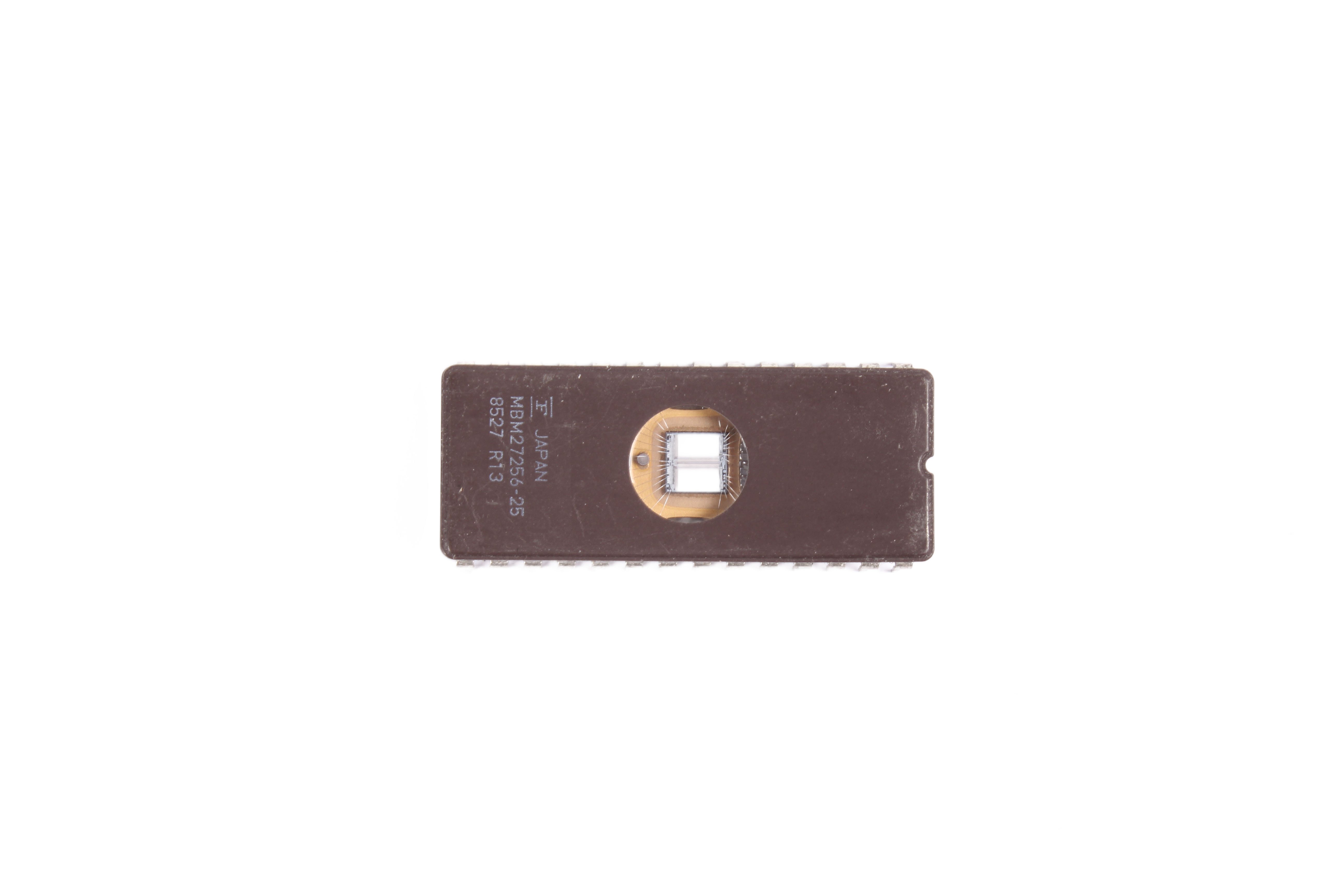 FUJITSU MBM27256-25 256KBIT UV EPROM DIP28CW MEMORY 
