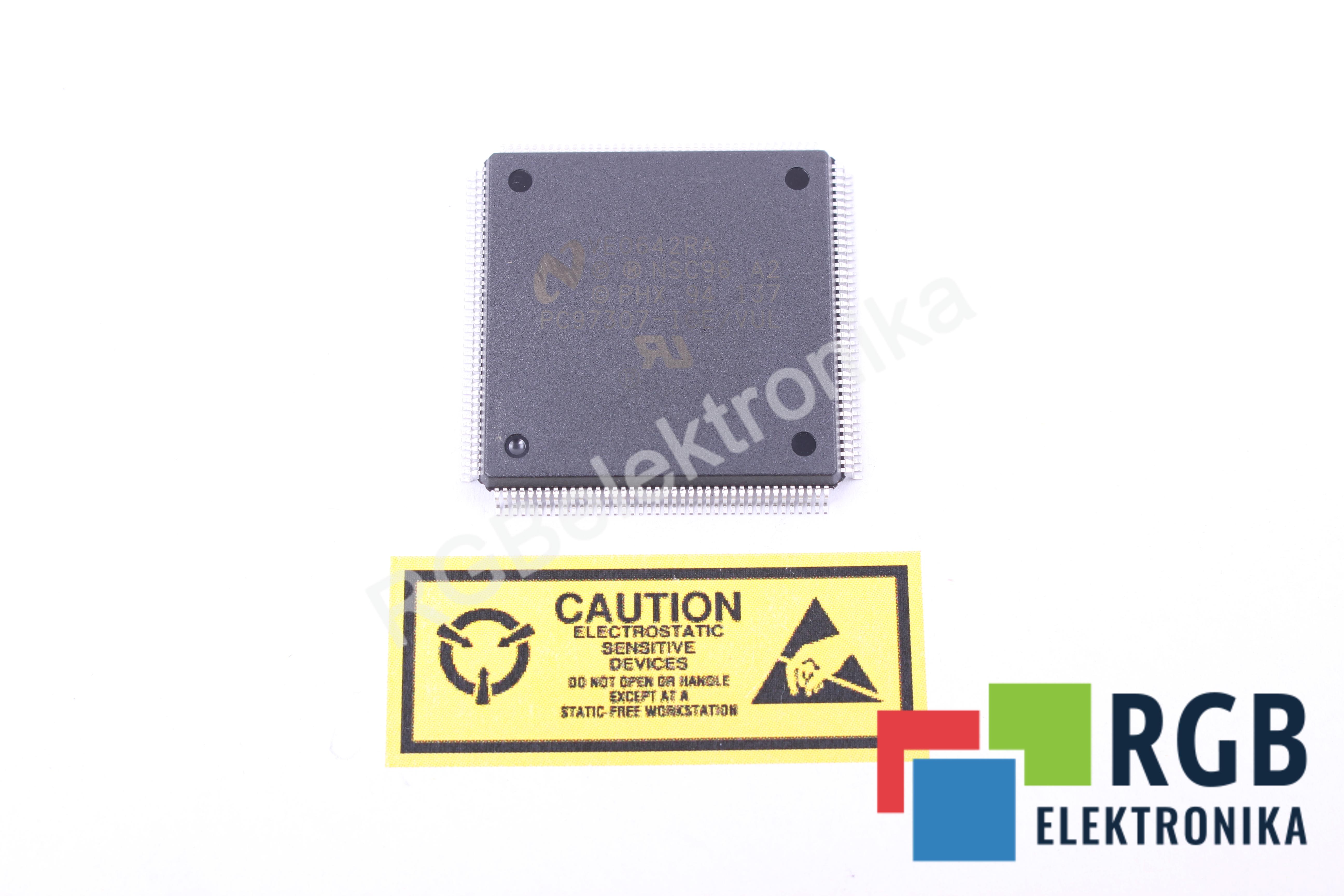 NEW PLUG AND PLAY COMPATIBLE AND PC97 COMPLIANT SUPER I/O PC97307-ICE/VUL