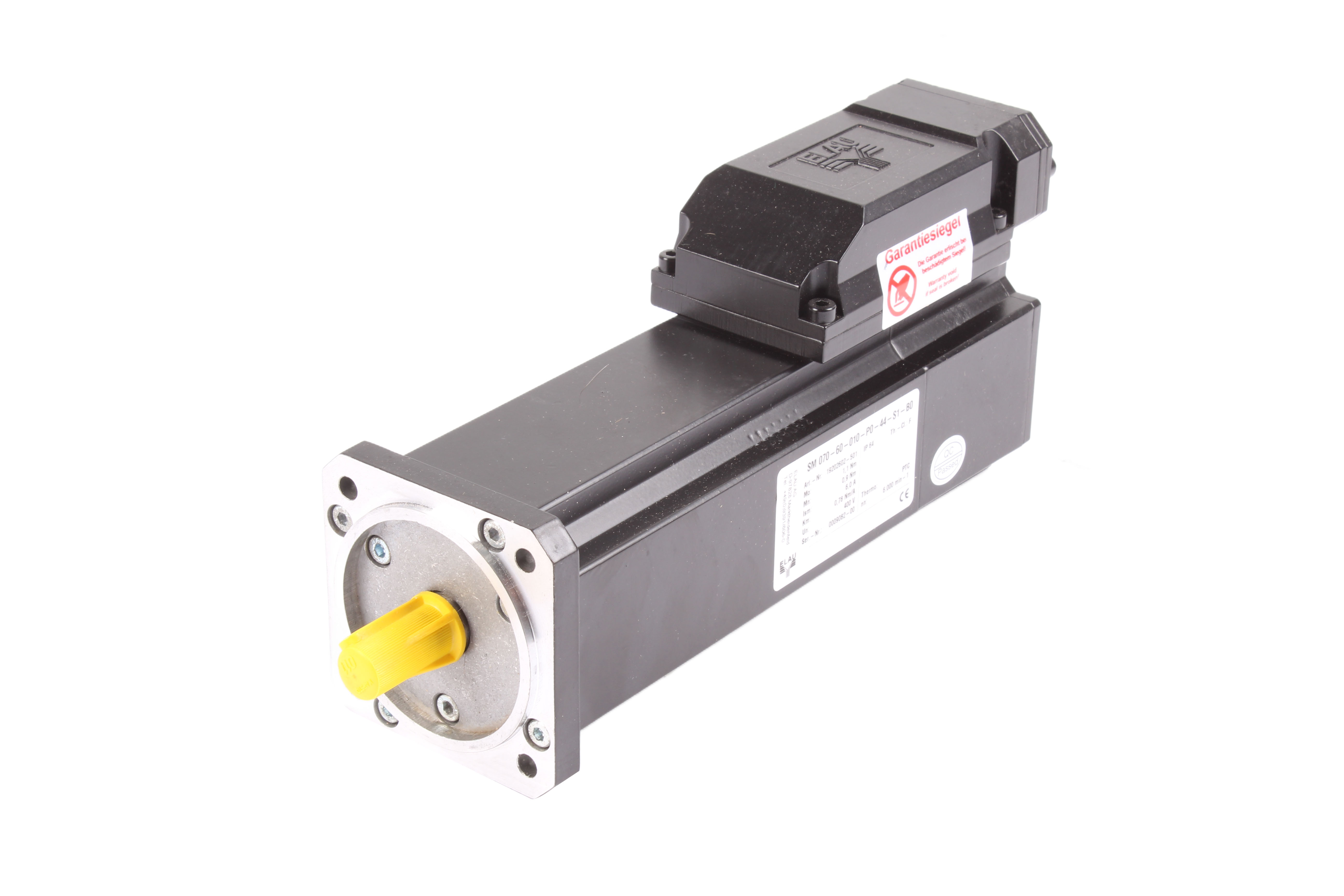 ELAU SM070-60-010-P0-44-S1-B0 SERVOMOTOR 400V 6000 OBR/MIN 6A 0.9 NM 