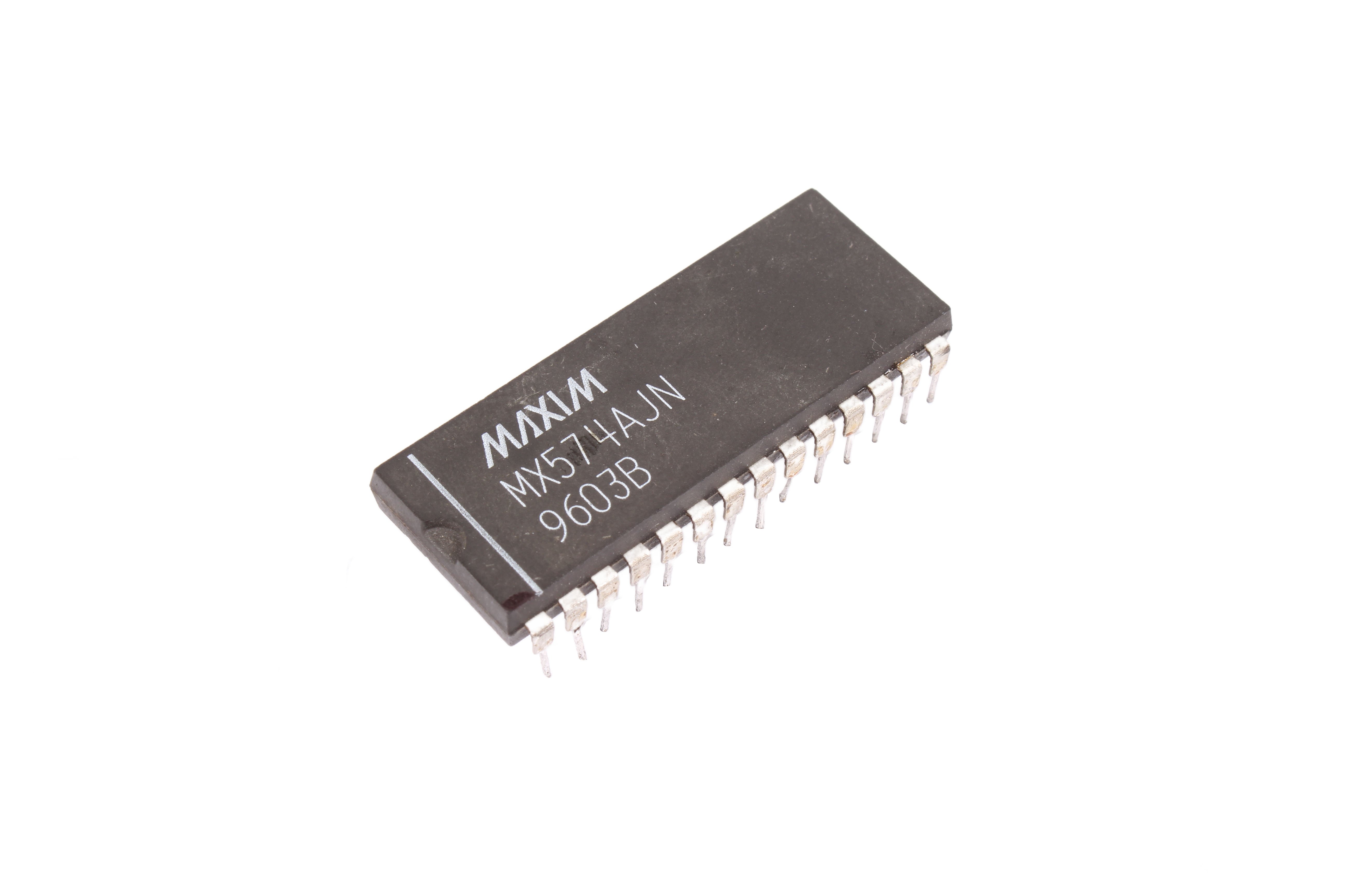 MAXIM INTEGRATED MX574AJN 9603B PAMIĘĆ 