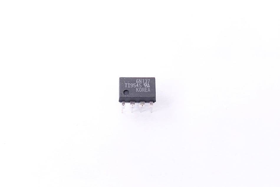 NEW 8 BIT DIP HIGH SPEED 10MBIT/S LOGIC GATE PHOTOCOUPLER 6N137 DIP8 THT EVERLIGHT