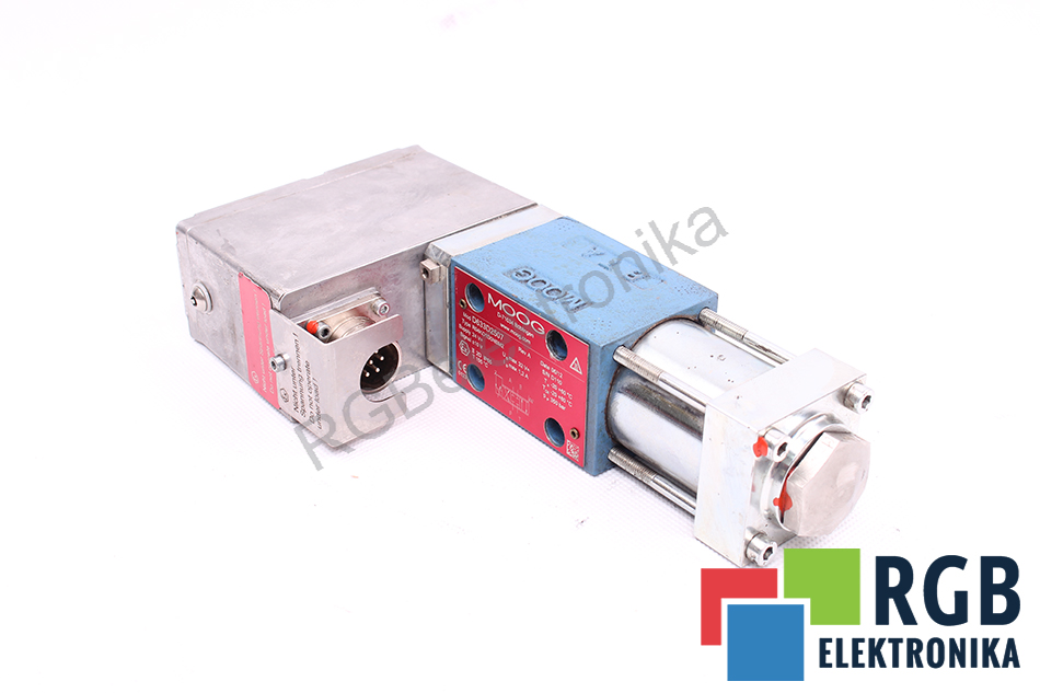 ZAWÓR PROPORCJONALNY D633D2507 REVA R04KO1F0NSM2 24VDC 1.2A MOOG