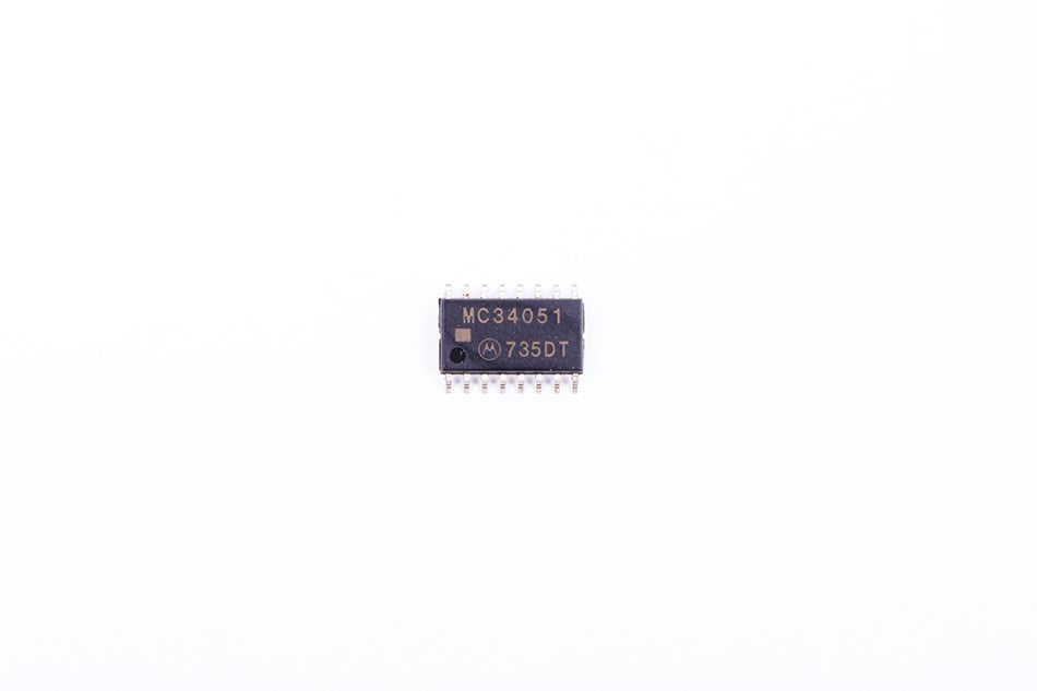 NEW DUAL EIA-422/423 TRANSCEIVER MC34051 MOTOROLA