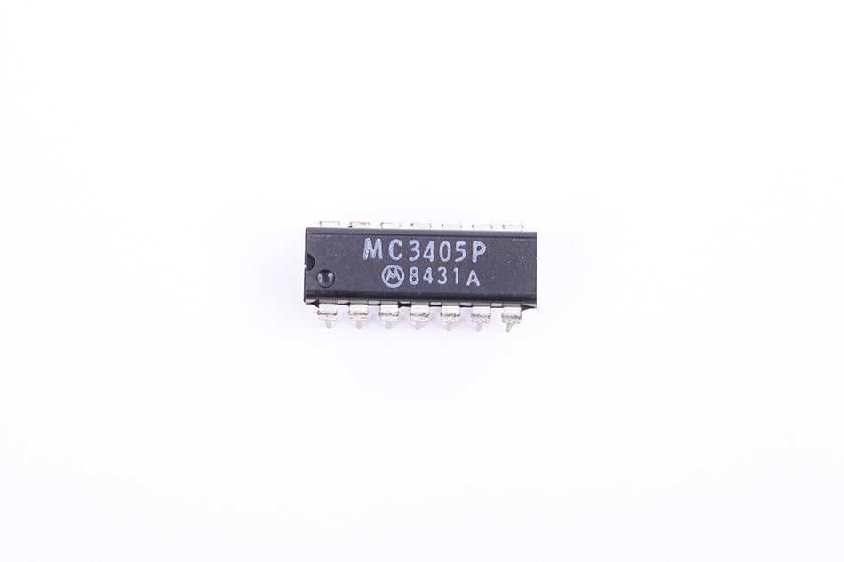 NEW DUAL OPERATIONAL AMPLIFIER AND DUAL COMPARATOR MC3405P MOTOROLA