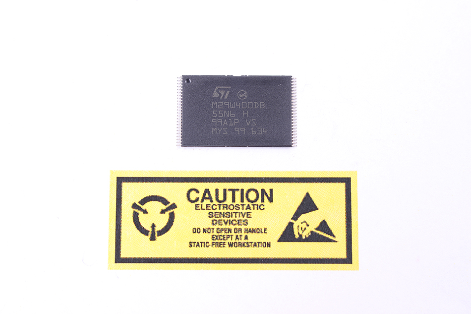 NEW 4MBIT 3V SUPPLY FLASH MEMORY M29W400DB M29W400DB55N6H TSOP48 ST MICROELECTRONICS
