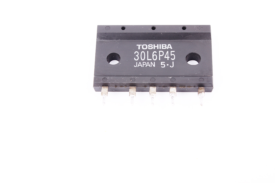 TOSHIBA 30L6P45 