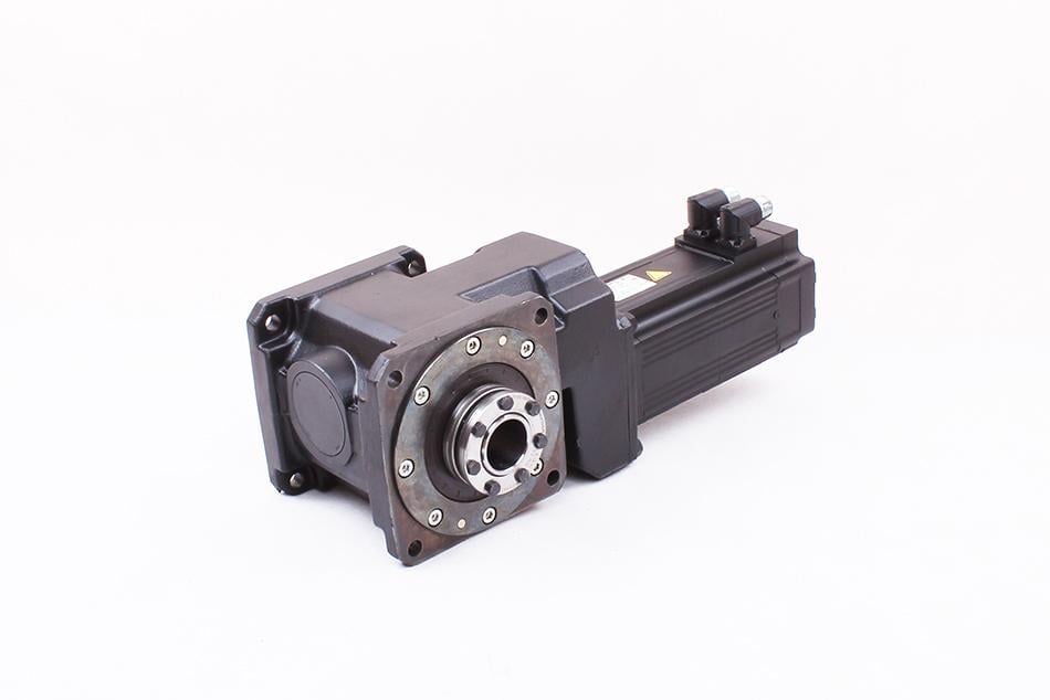 NOWY BSHF502 CMPZ71M/KY/AK0H/SM1 3000R/MIN GETRIEBE I=25.00 SERVOMOTOR SEW