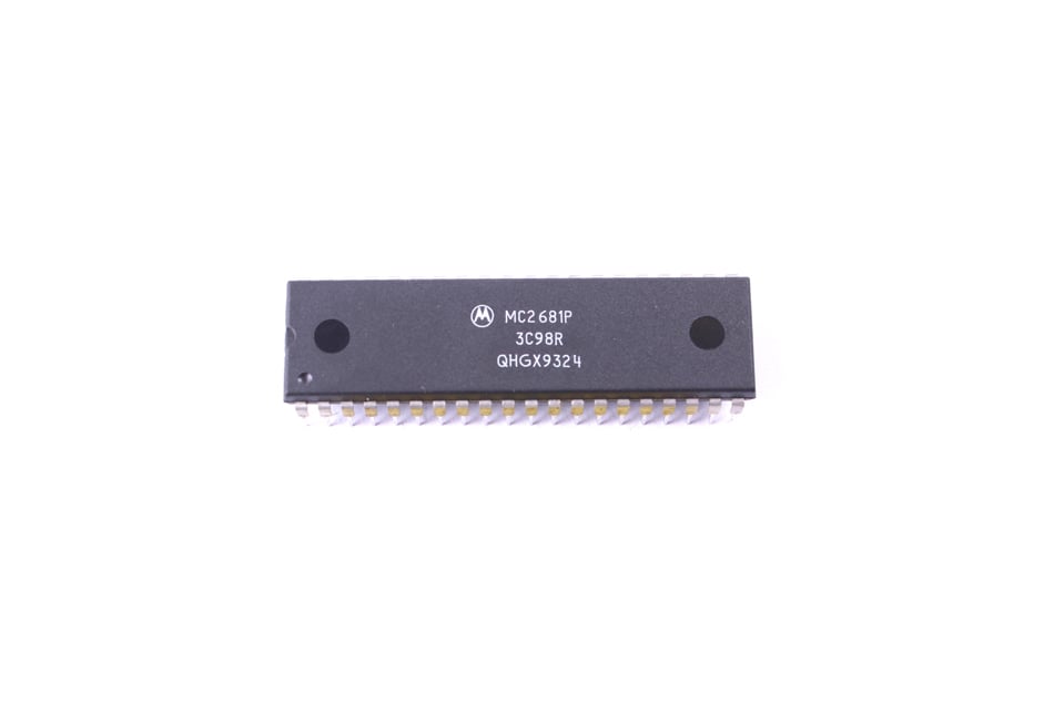 DUAL ASYNCHRONOUS RECEIVER/TRANSMITTER MC2681P DIP40 THT MOTOROLA