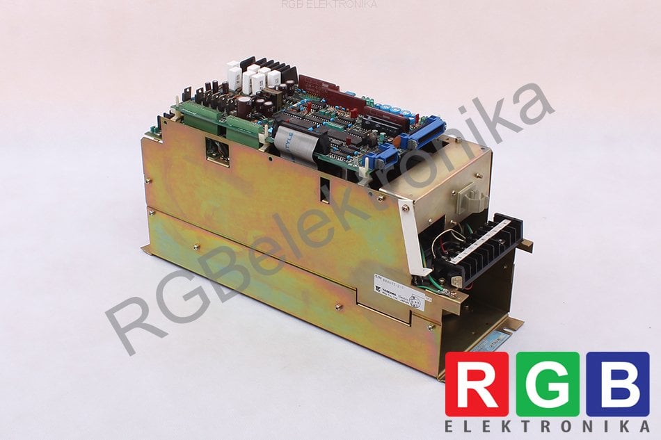 SERVOPACK SERVO CONTROLLER CACR-SR06TB0BM CACR-SR 06TB0BM YASKAWA